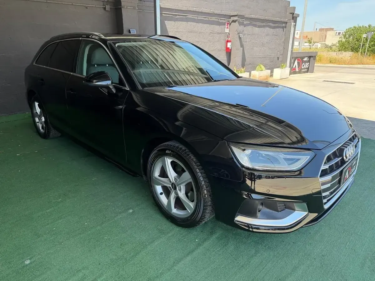 Usata Audi A4 Advanced 135 CV (99 kW) 2021 Nero Station wagon