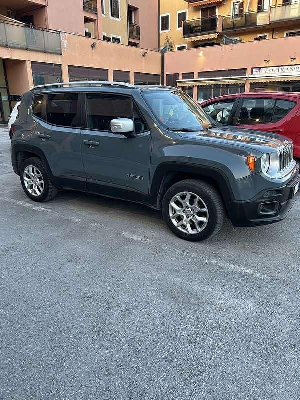 Usata Jeep Renegade Limited 140 CV (102 kW) 2016 SUV