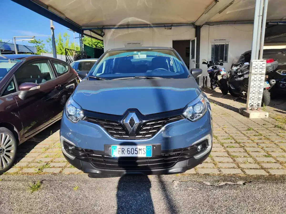 Usata Renault Captur Life 90 CV (66 kW) 2018 Blu/azzurro SUV