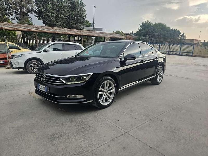 Usata VW Passat Highline 150 CV (110 kW) 2016 Nero Berlina