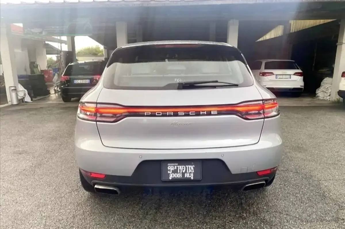 Usata Porsche Macan 245 CV (180 kW) 2019 Grigio SUV