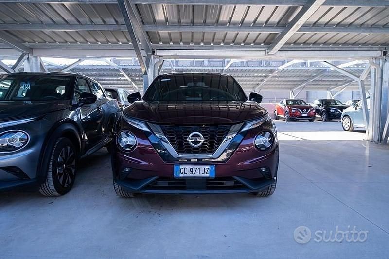 Usata Nissan Juke N-Connecta 117 CV (86 kW) 2020 Bordeaux SUV