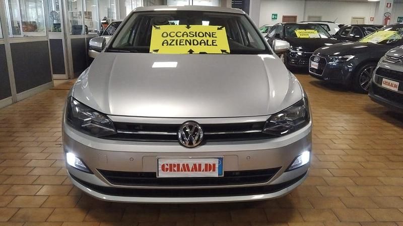 Begagnad VW Polo Comfortline 95 HK (69 kW) 2020 Silver Halvkombi