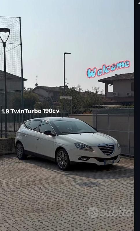 Usata Lancia Delta 189 CV (139 kW) 2011 Bianco Utilitaria