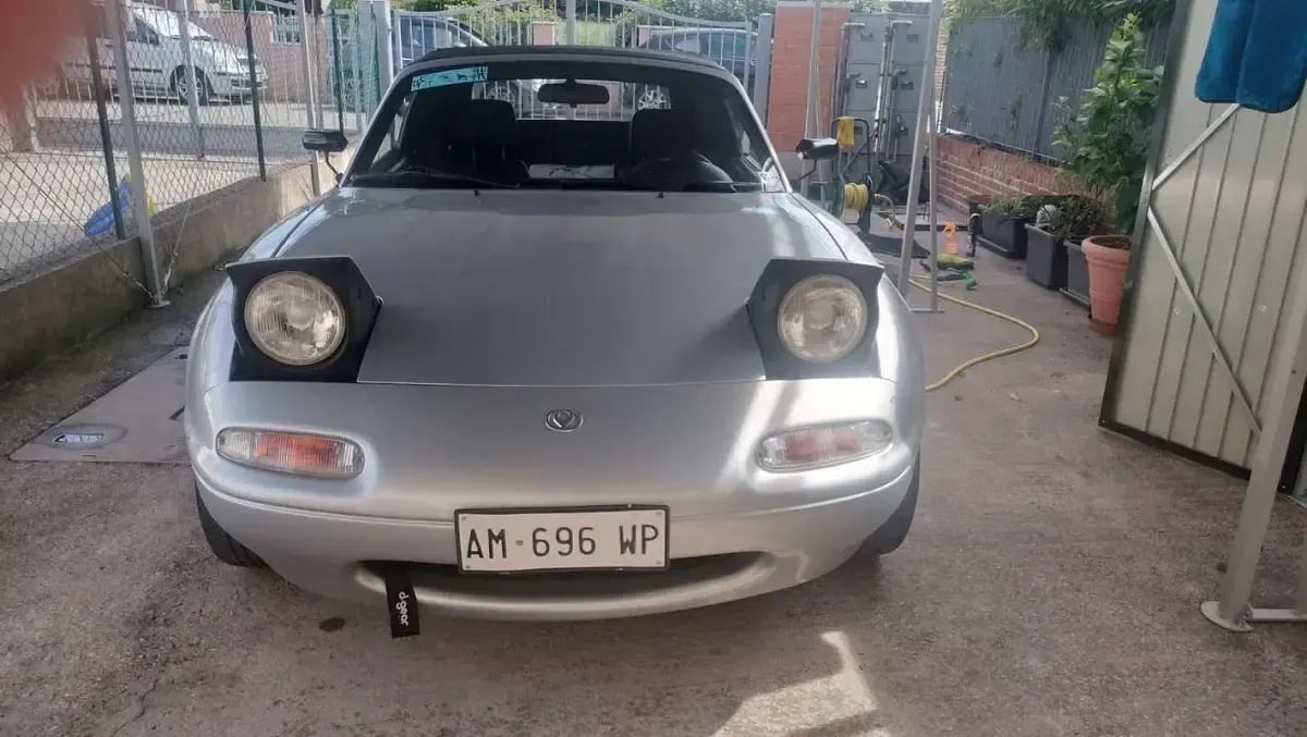 Usata Mazda MX5 90 CV (66 kW) 1997 Grigio Cabrio