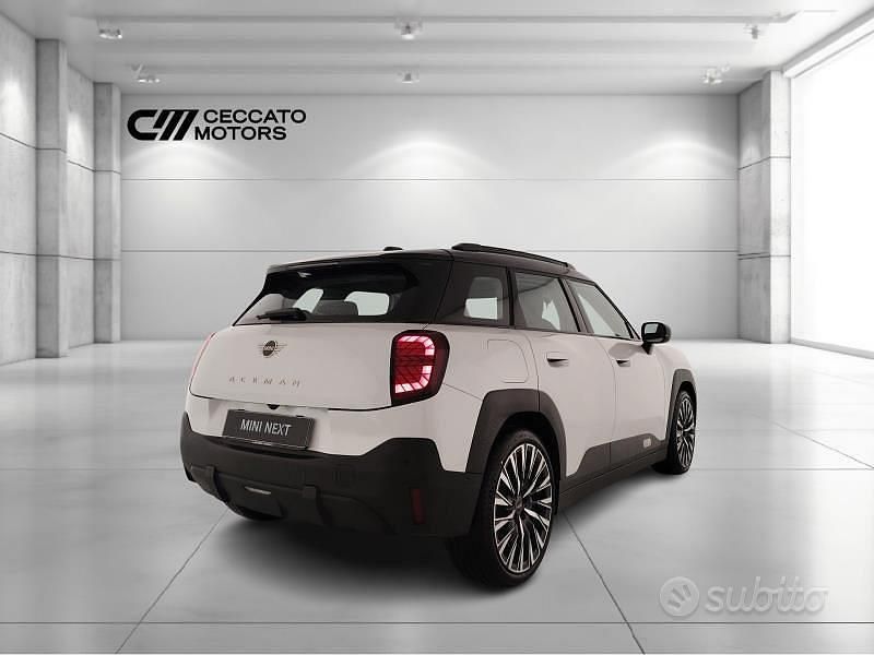 Usata Mini Aceman Classic 135 kW (184 CV) 2024 Bianco SUV