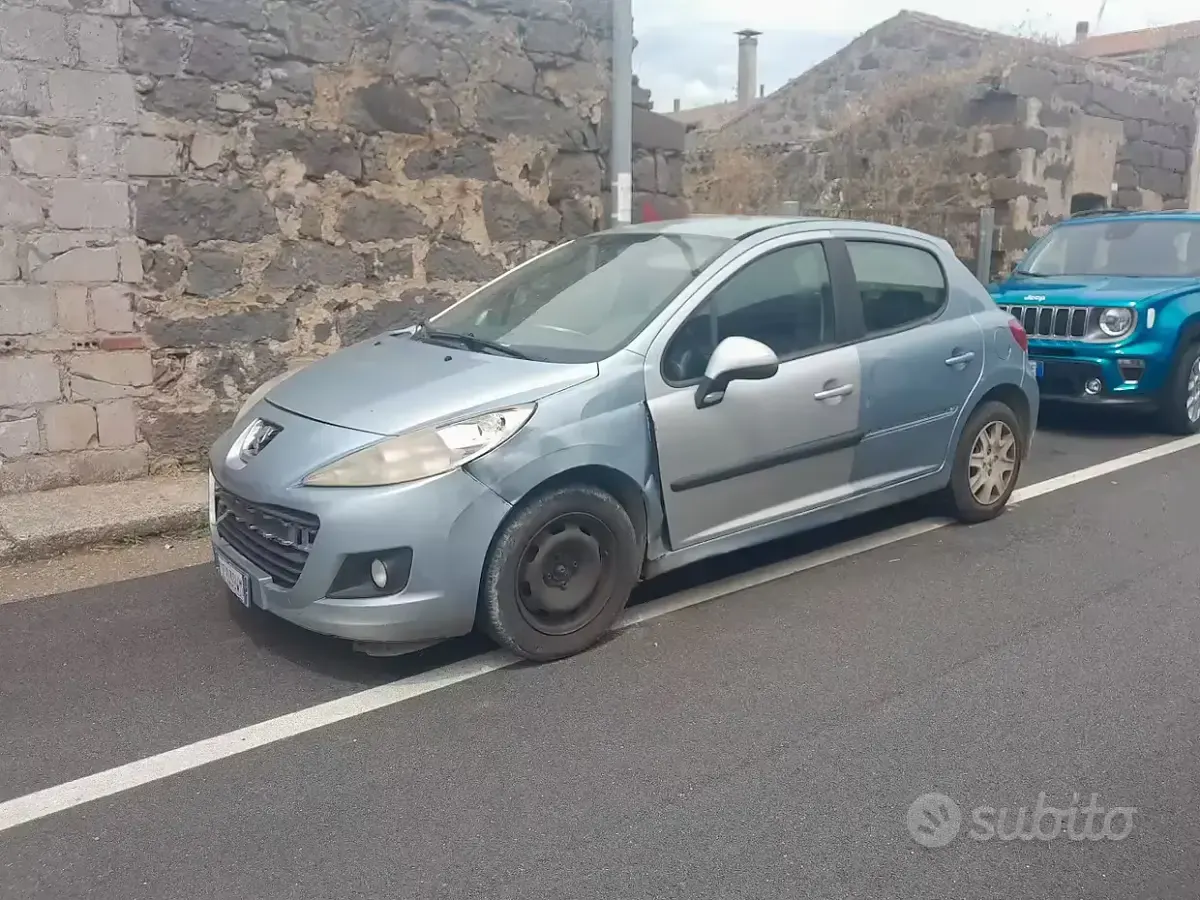 Usata Peugeot 207 68 CV (50 kW) 2011 Berlina