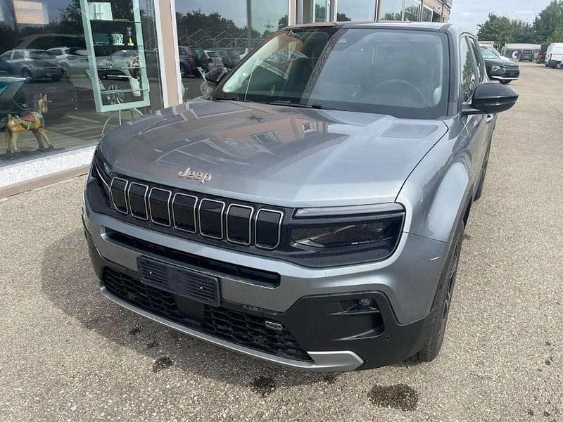Nuova Jeep Avenger Summit 101 CV (74 kW) 2025 Grigio scuro SUV
