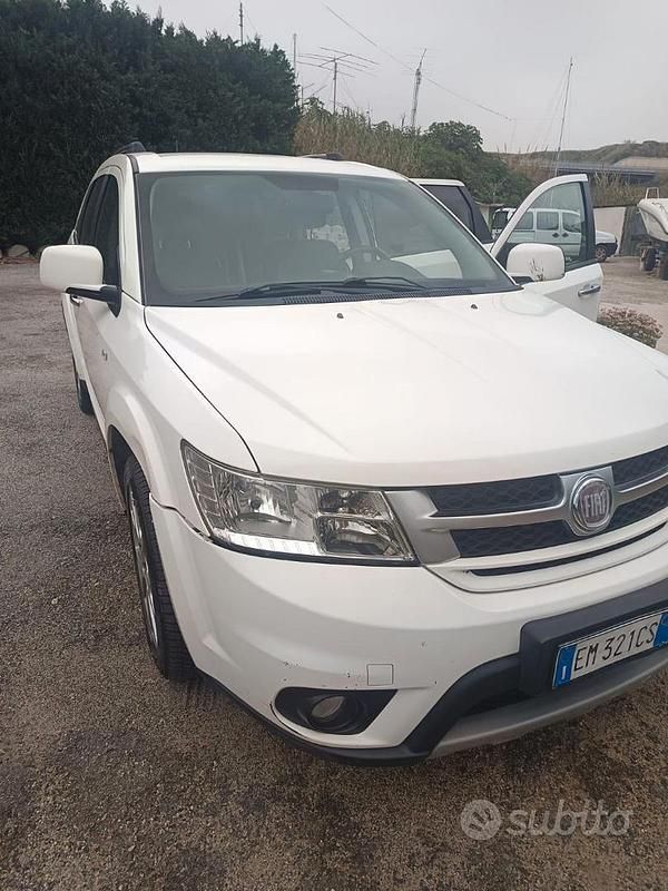 Usata Fiat Freemont 170 CV (125 kW) 2012 Bianco SUV