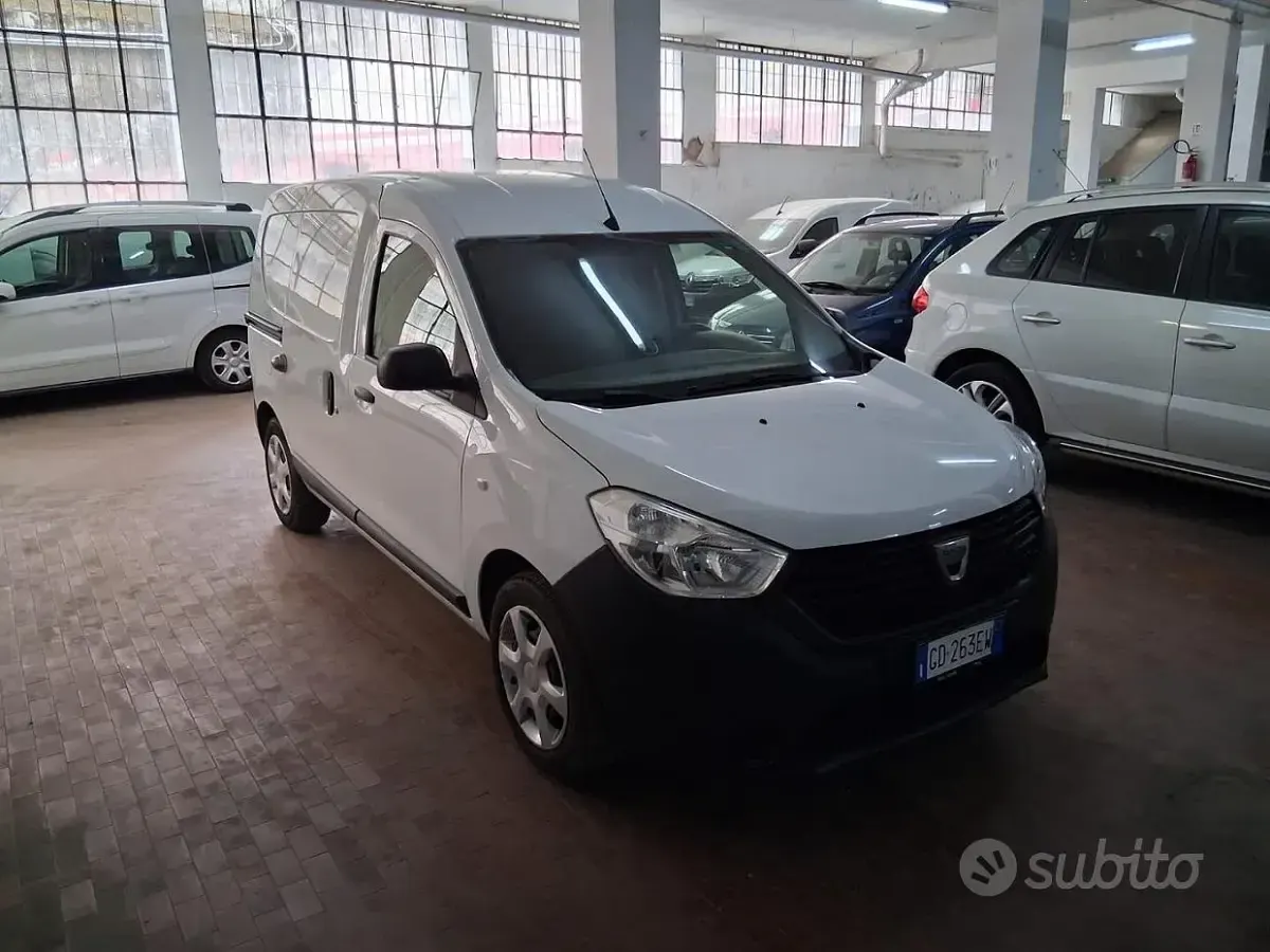 Usata Dacia Dokker 110 CV (80 kW) 2020 Monovolume