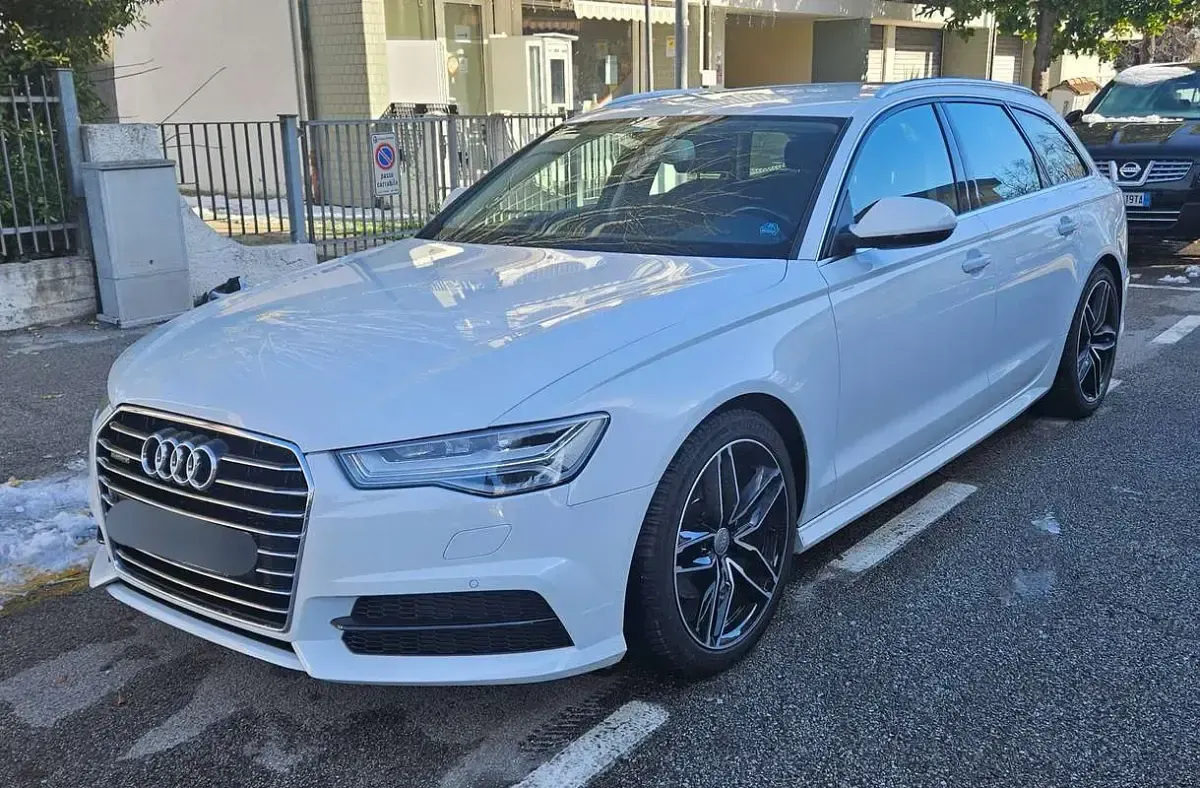 Usata Audi A6 Business Plus 190 CV (139 kW) 2018 Bianco Station wagon
