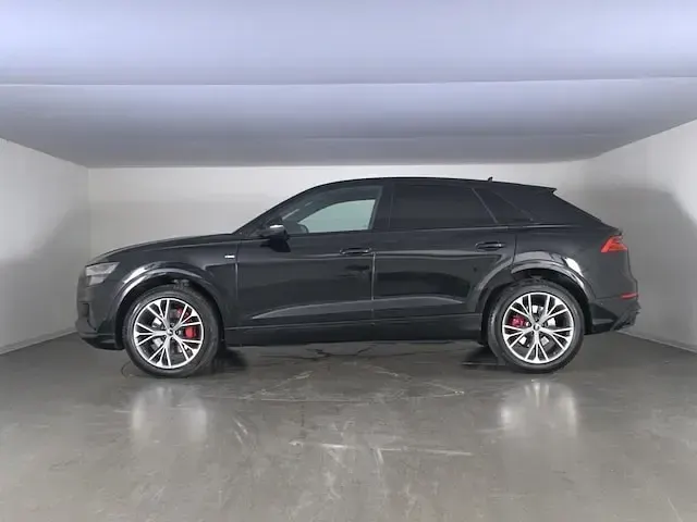 Usata Audi Q8 Sport 286 CV (210 kW) 2023 Nero mythos metallizzato SUV