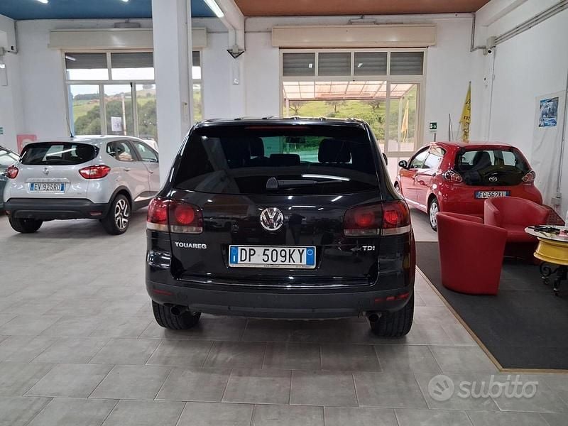 Usata VW Touareg Exclusive 174 CV (127 kW) 2008 Nero SUV