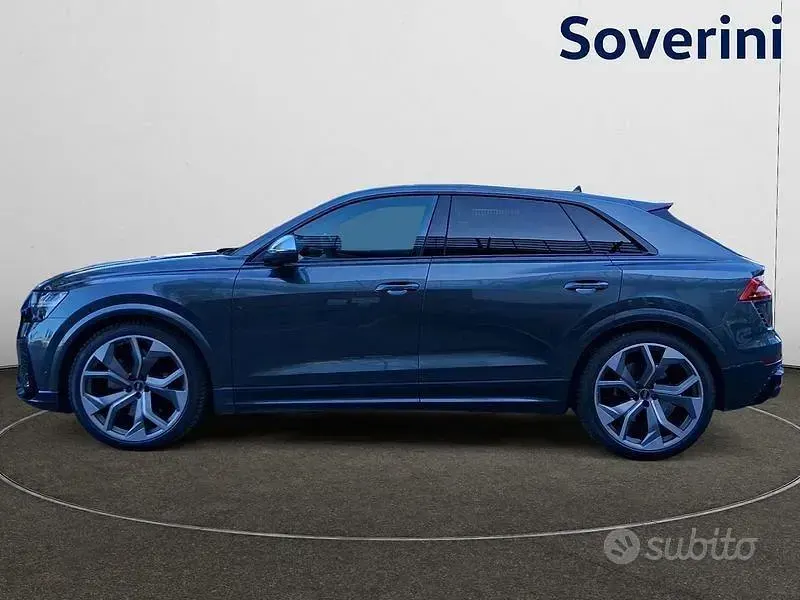Usata Audi Q8 Ambiente 600 CV (441 kW) 2022 Grigio SUV