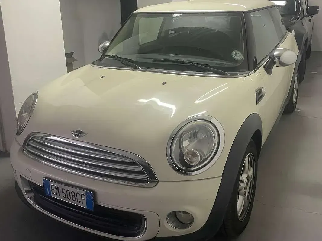 Usata Mini ONE 75 CV (55 kW) 2012 Bianco Utilitaria