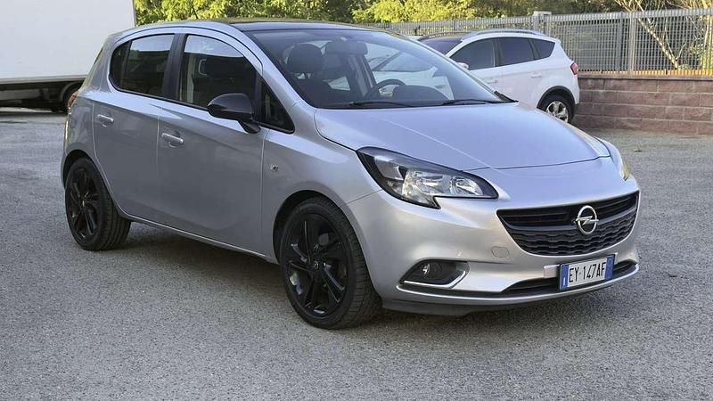 Usata Opel Corsa S 75 CV (55 kW) 2015 Argento Berlina