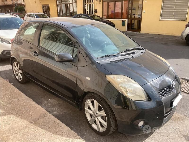 Usata Toyota Yaris 2008 Nero Utilitaria