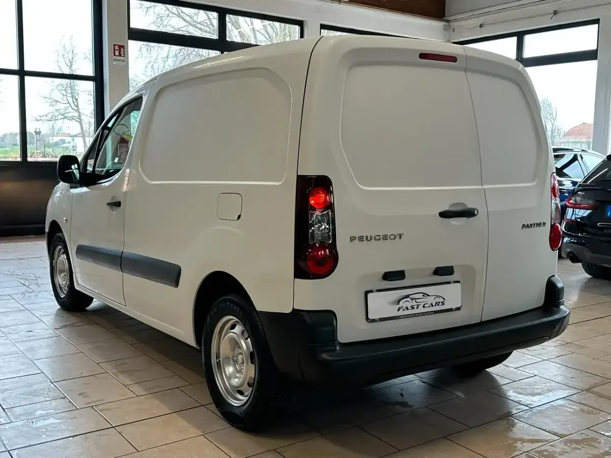 Usata Peugeot Partner 74 CV (54 kW) 2018 Bianco