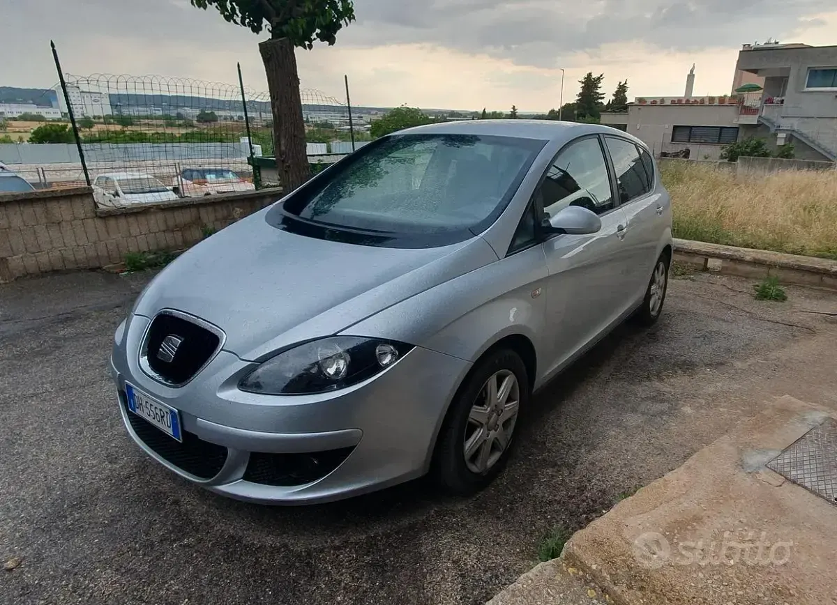Usata Seat Altea Stylance 105 CV (77 kW) 2007 Grigio Monovolume