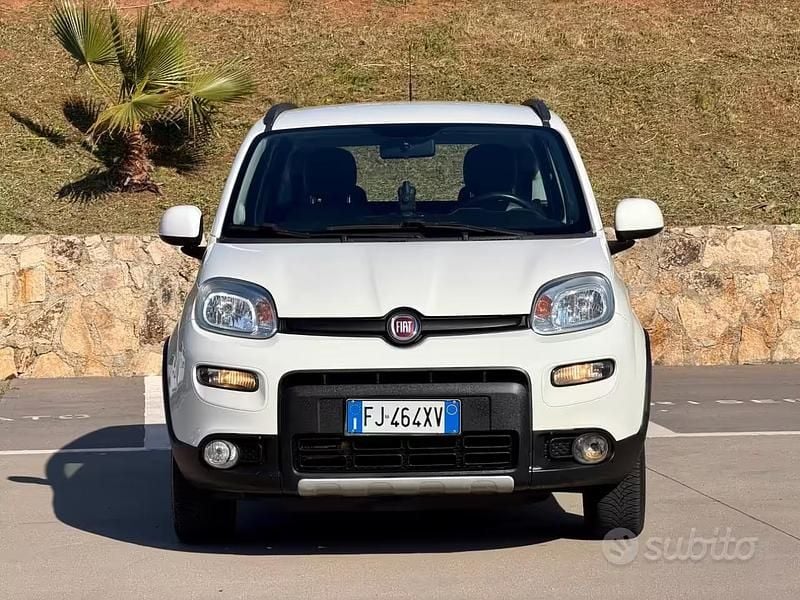 Usata Fiat Panda 4x4 84 CV (61 kW) 2017 Bianco Utilitaria