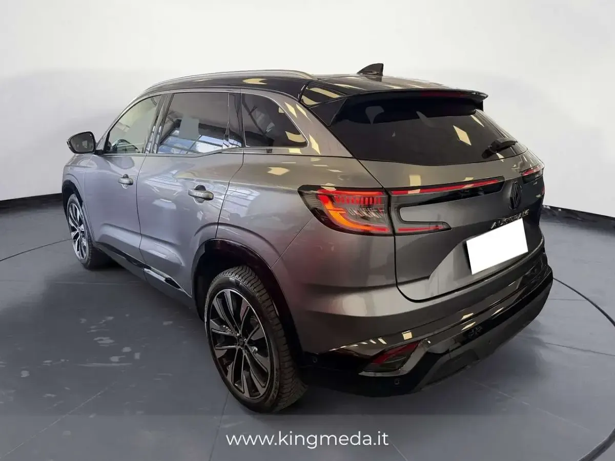 Usata Renault Austral Techno 200 CV (147 kW) 2023 Grigio SUV