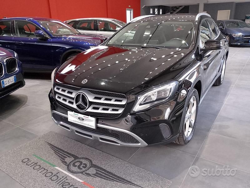 Usata Mercedes GLA200 Premium 136 CV (100 kW) 2018 Nero SUV