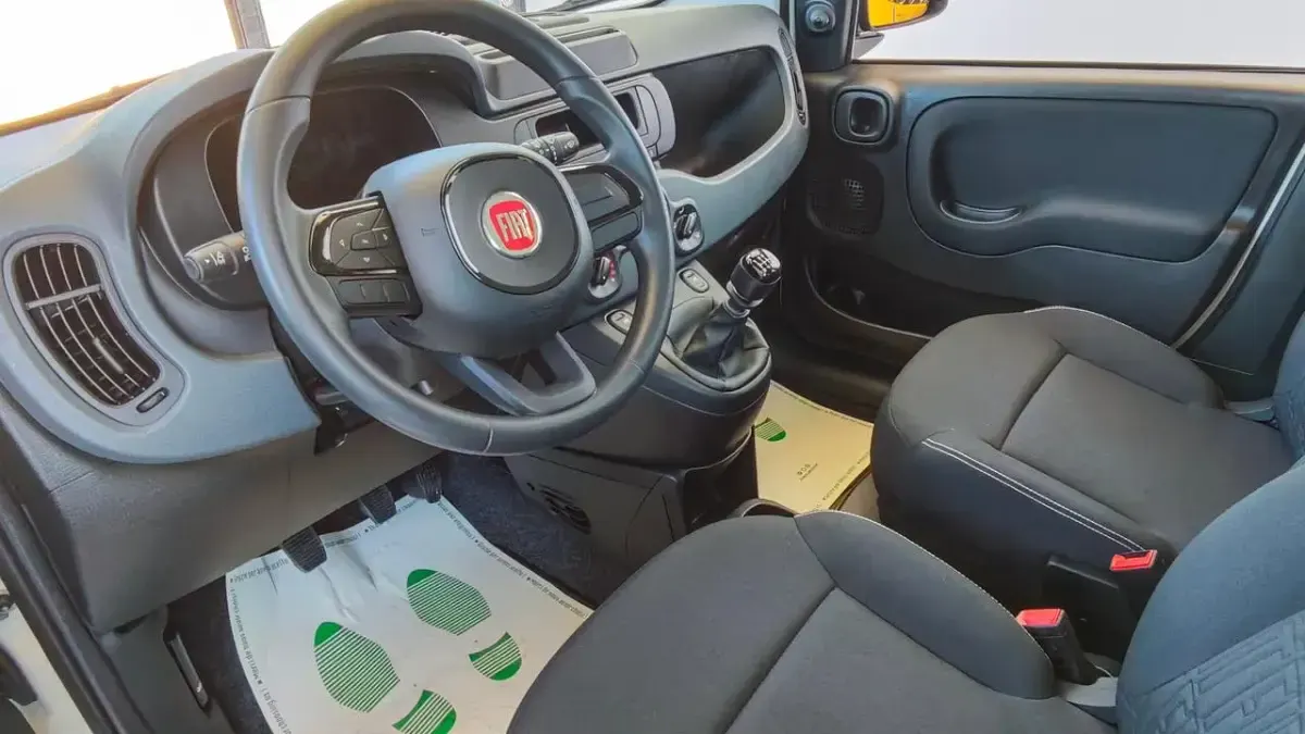 Nuova Fiat Panda 70 CV (51 kW) 2025 Giallo Utilitaria
