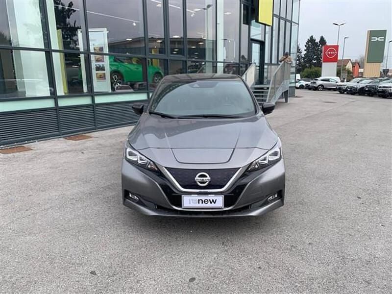 Usata Nissan Leaf Tekna 160 kW (218 CV) 2021 Grigio Utilitaria