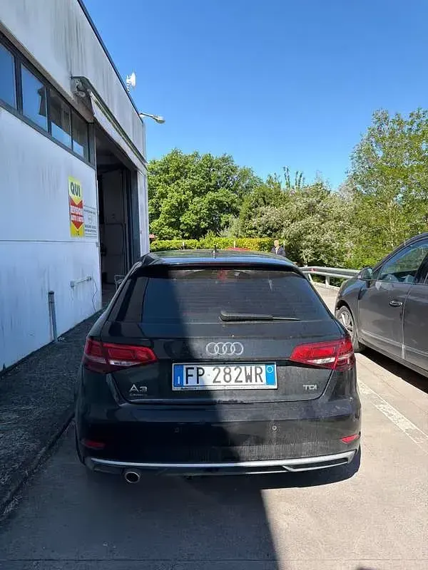 Usata Audi A3 Ambiente 116 CV (85 kW) 2018 Nero Berlina