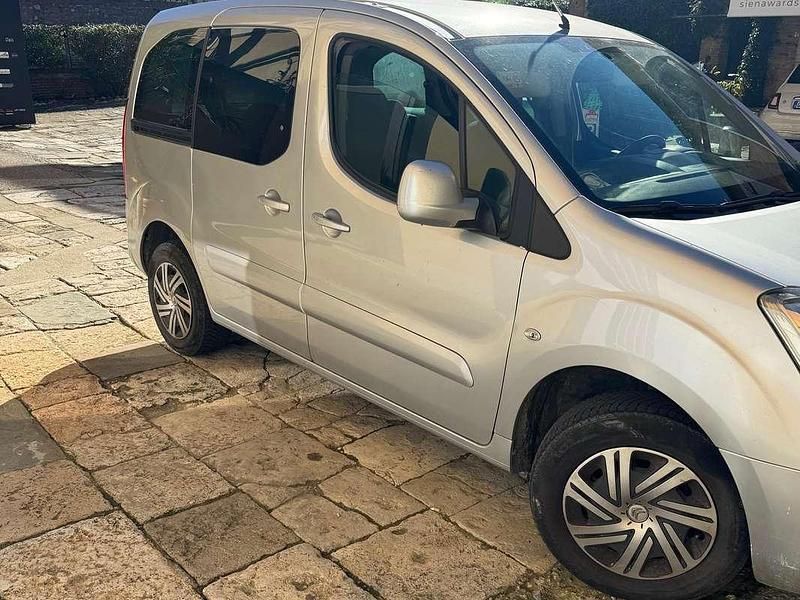 Usata Citroën Berlingo Feel 99 CV (72 kW) 2017 Argento Monovolume