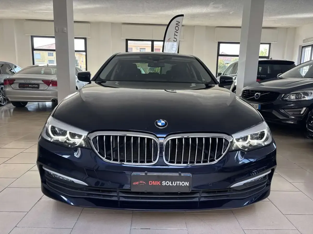 Usata BMW 530 Sport Line 252 CV (185 kW) 2017 Blu/azzurro Berlina