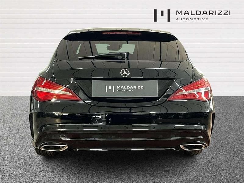 Usata Mercedes CLA200 136 CV (100 kW) 2019 Nero Station wagon