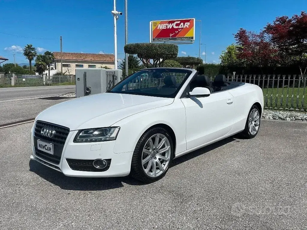 Usata Audi A5 Cabriolet Ambition 170 CV (125 kW) 2011 Bianco Cabrio