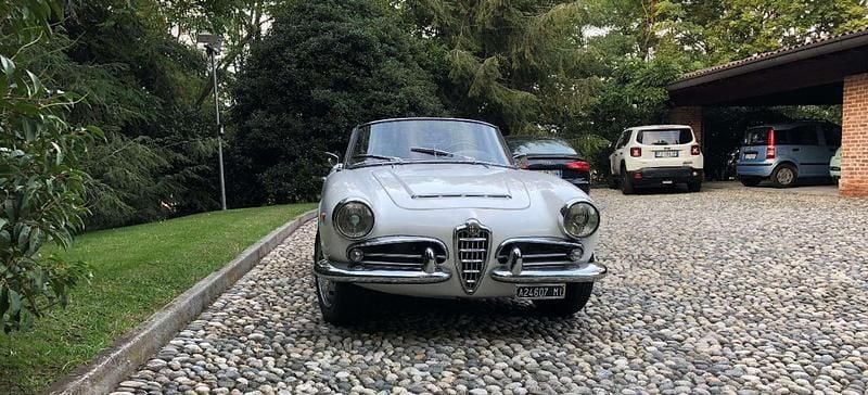 Käytetty Alfa Romeo Giulia Spider 122 HP (89 kW) 1964 Avoauto