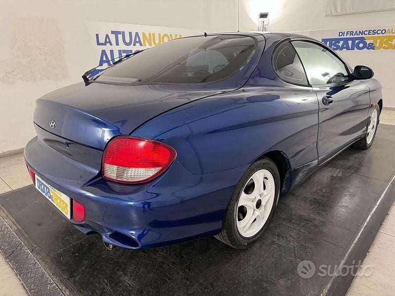 Occasion Hyundai Coupé 116 PK (85 kW) 2000 Blauw Coupé