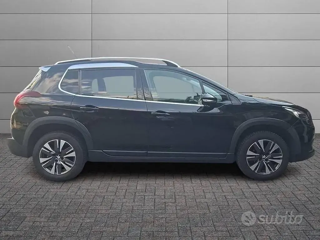 Usata Peugeot 2008 Allure 83 CV (61 kW) 2019 Nero SUV