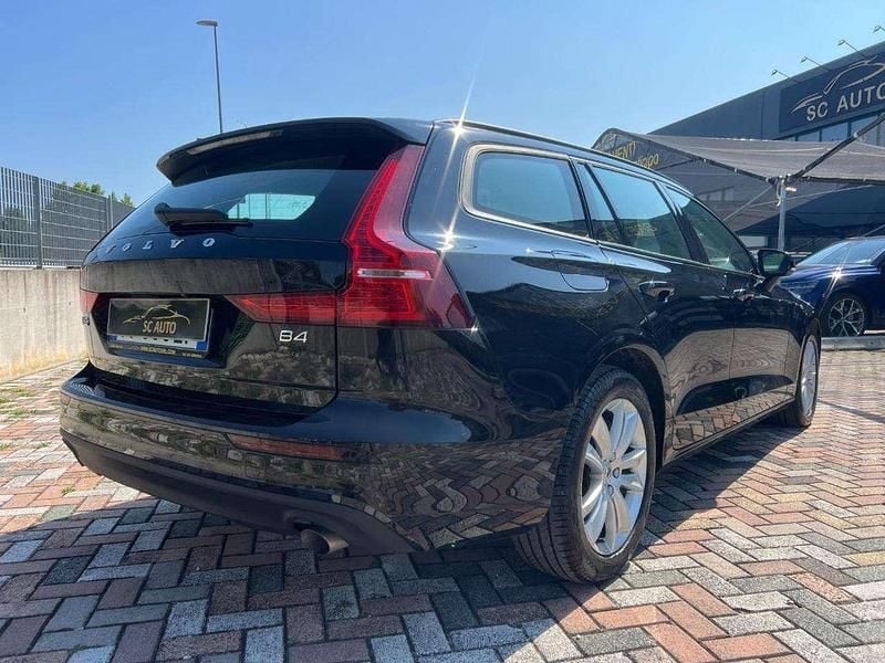 Usata Volvo V60 Business Edition 197 CV (144 kW) 2021 Nero Station wagon