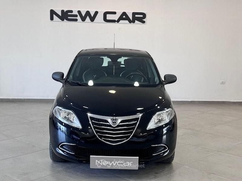 Usata Lancia Ypsilon Gold 69 CV (50 kW) 2014 Nero Utilitaria