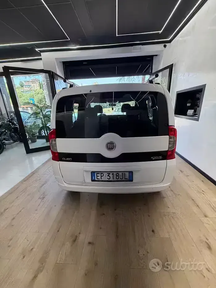 Usata Fiat Qubo Trekking 70 CV (51 kW) 2012 Bianco Monovolume
