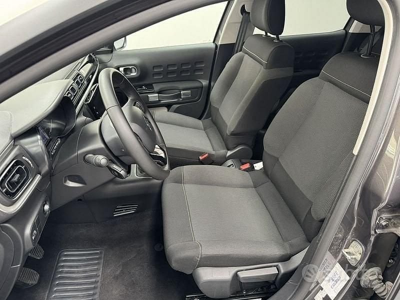 Usata Citroën C3 PureTech 110 CV (80 kW) 2024 Grigio Berlina