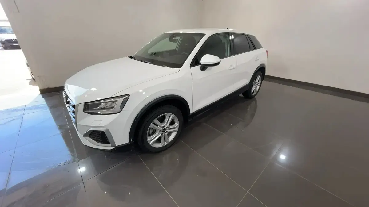 Usata Audi Q2 Advanced Plus 150 CV (110 kW) 2022 Bianco SUV