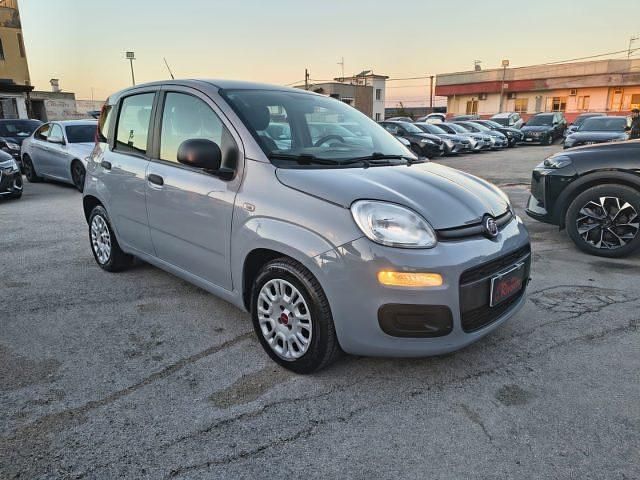 Usata Fiat Panda Easy 69 CV (50 kW) 2022 Grigio Utilitaria