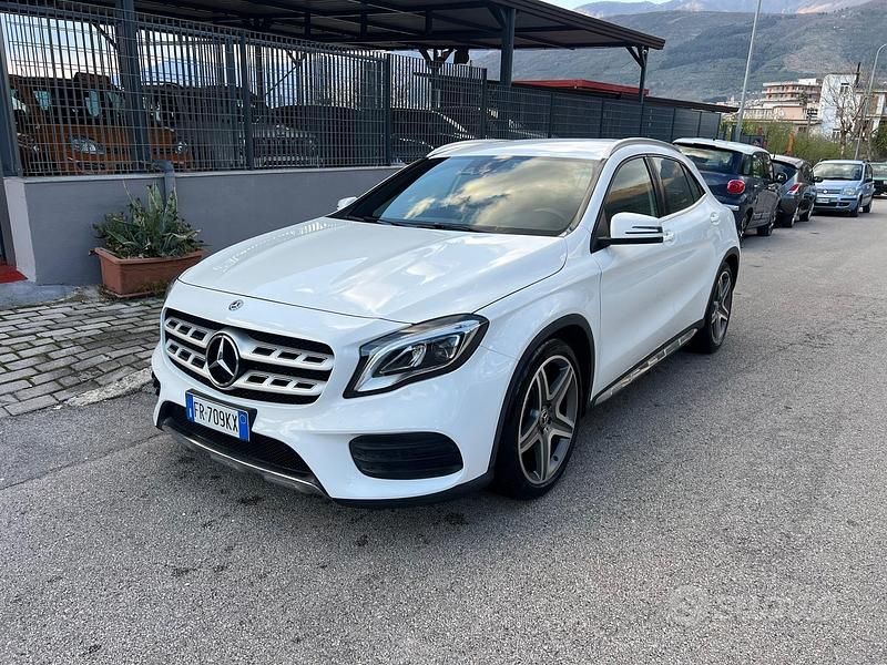 Usata Mercedes GLA200 Premium 136 CV (100 kW) 2018 Bianco SUV