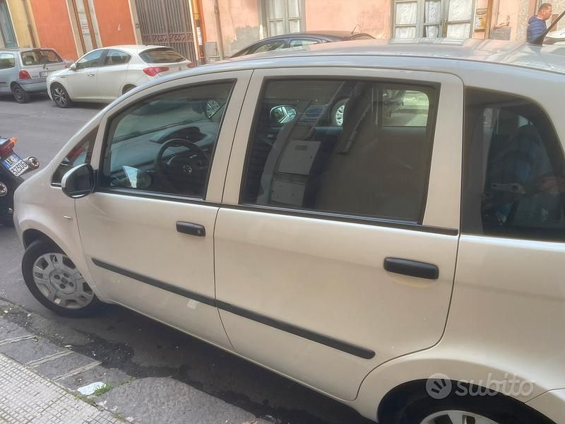 Usata Fiat Idea 69 CV (50 kW) 2012 Bianco Monovolume