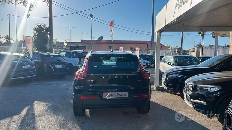 Usata Volvo XC40 Business Edition 150 CV (110 kW) 2019 Nero SUV