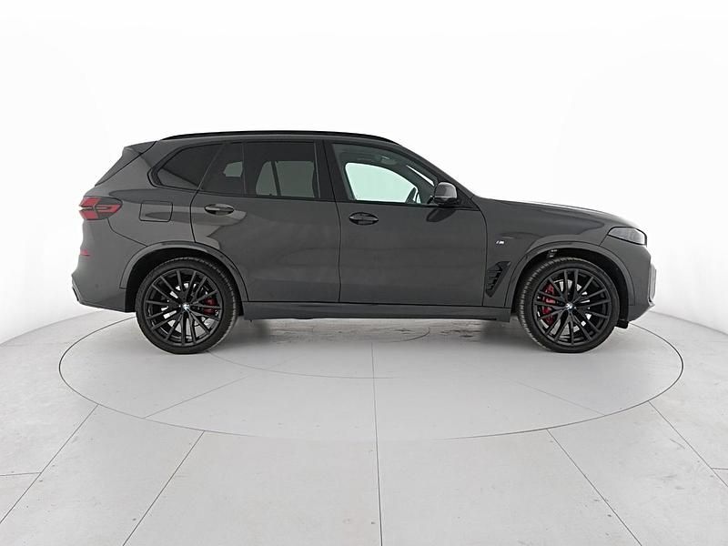 Usata BMW X5 M Sport 352 CV (258 kW) 2024 Dravit grey SUV