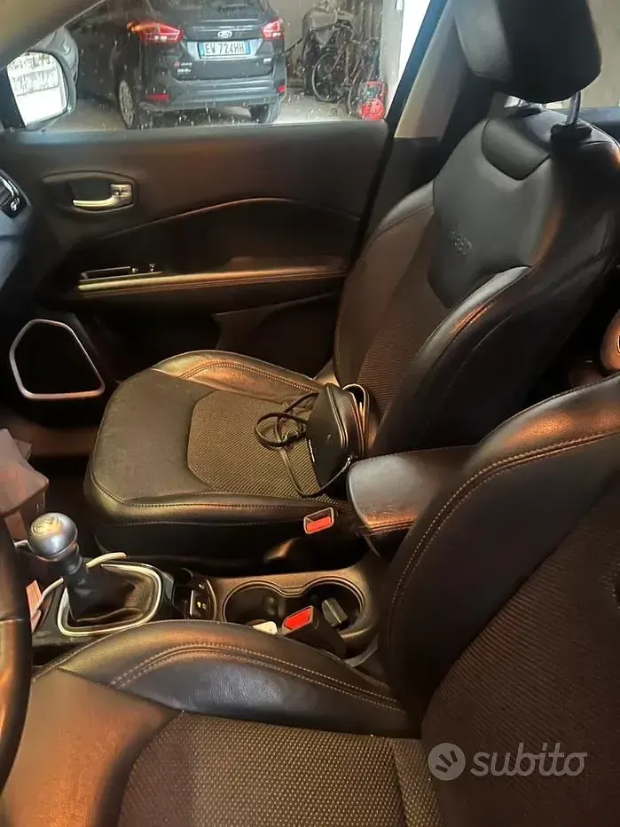 Usata Jeep Compass 150 CV (110 kW) 2019 Nero SUV