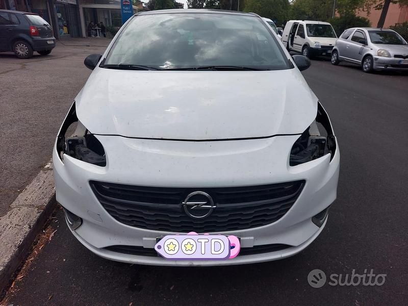 Usata Opel Corsa 95 CV (69 kW) 2015 Utilitaria