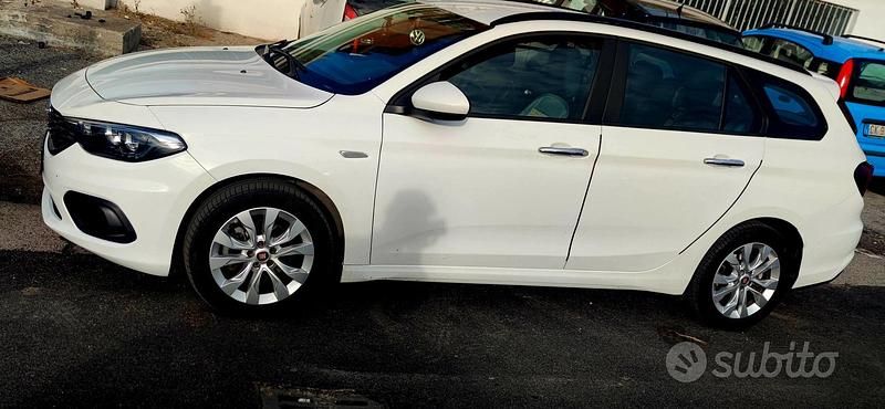 Usata Fiat Tipo Business 120 CV (88 kW) 2017 Bianco Station wagon