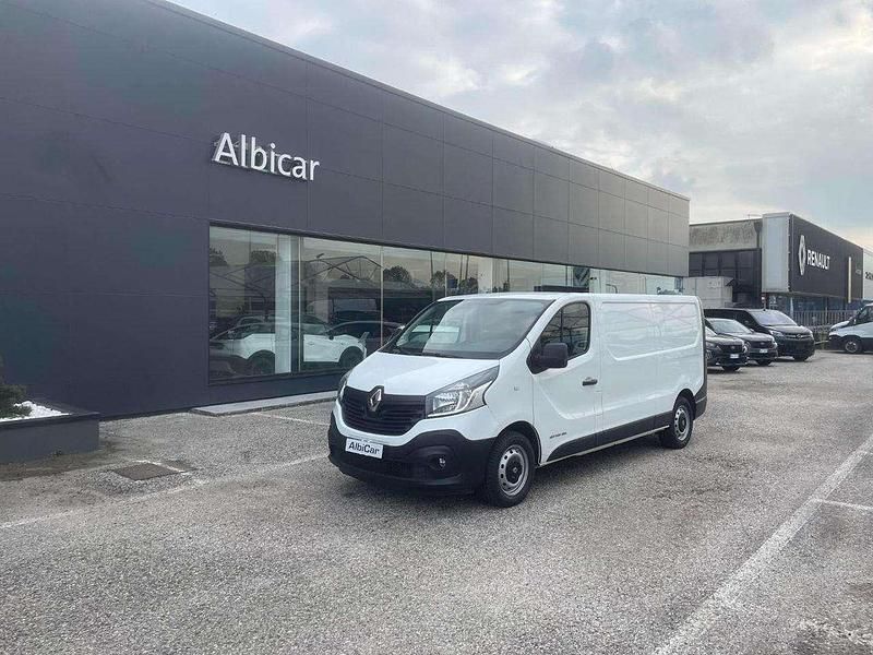 Bianco Usata 2017 Renault Trafic Monovolume | 14.500 € (Buon prezzo) - Immagine 1/4